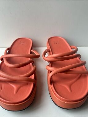 A New Day Women's Size 9 Coral Pink Strappy Platform Sandals Slides Open Toe